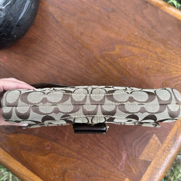 Coach Y2K Soho Signature Mini Demi Baguette Style No. 8K38 - Picture 8 of 15